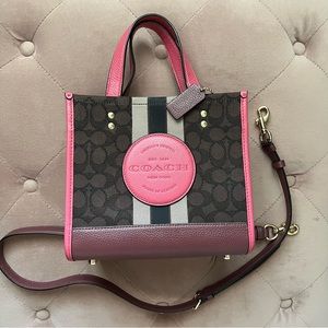 Dempsey Tote 22 In Signature Jacquard With Stripe And Coach Patch